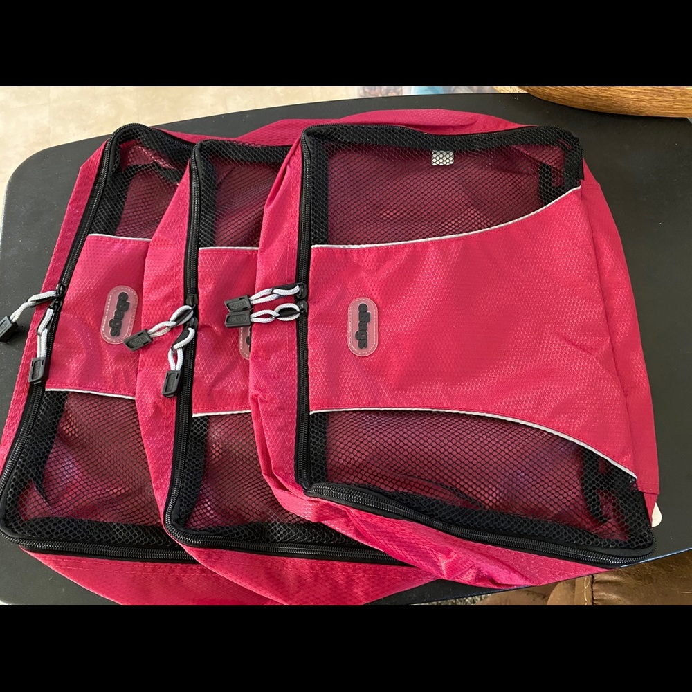 Packing bags